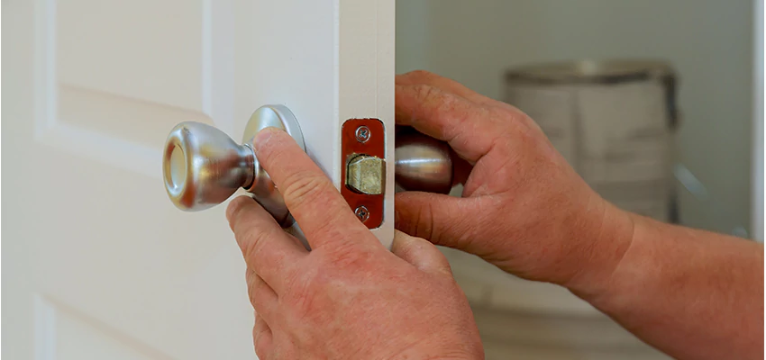 AAA Locksmiths For lock Replacement in Woodridge, Illinois