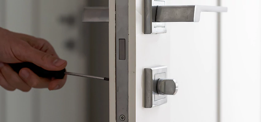 Key Programming Locksmith Open Now in Woodridge, Illinois